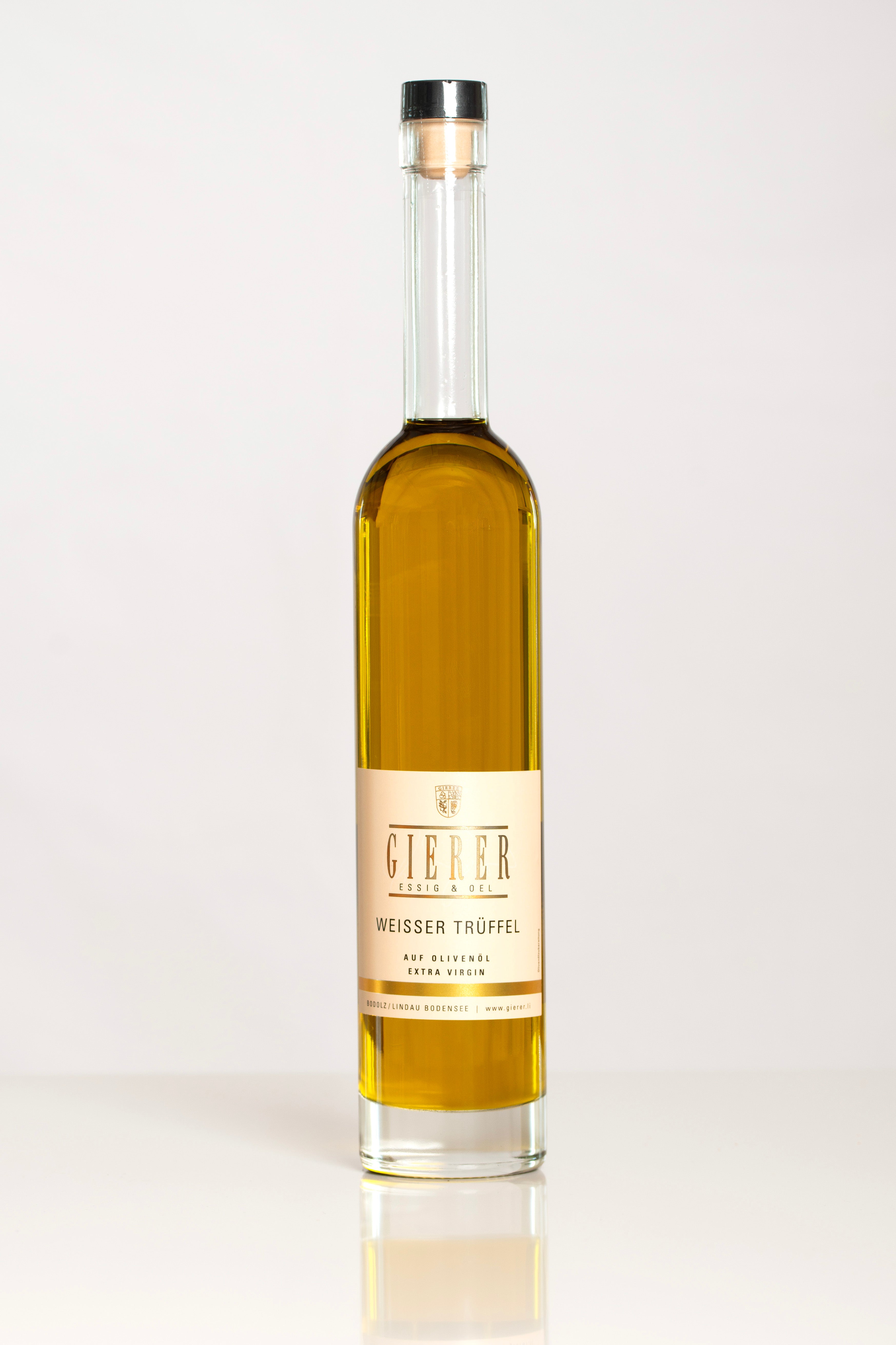 Weißer Trüffel auf Olivenöl